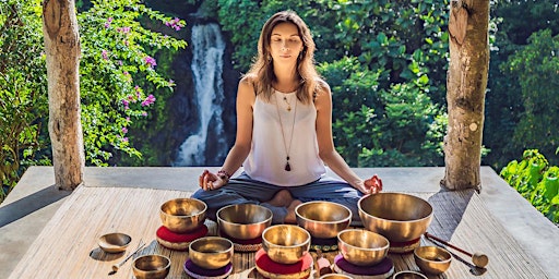 Immagine principale di Sound Bowl Meditation with Nicole 