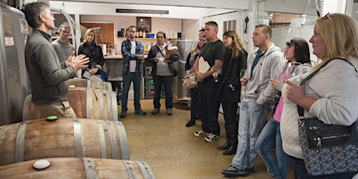 Immagine principale di Hermit Woods Winery Tour and Tasting 