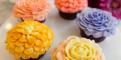 Magnolia Bakery NYC: Advanced Flower Cupcake Decorating Techniques 2019