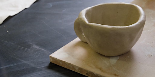 Hauptbild für 4 Weeks - Beginner Hand Building Ceramics - Wednesday Evenings (June)