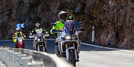 Imagen principal de Ruta en moto a la cueva de las ventanas, Piñar (Granada)