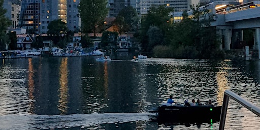 Imagem principal do evento Sommerurlaub in der Stadt: Mit den AlpineFoxes im Kanu auf der alten Donau
