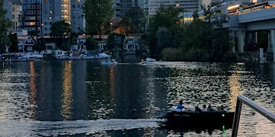 Sommerurlaub in der Stadt: Mit den AlpineFoxes im Kanu auf der alten Donau primary image