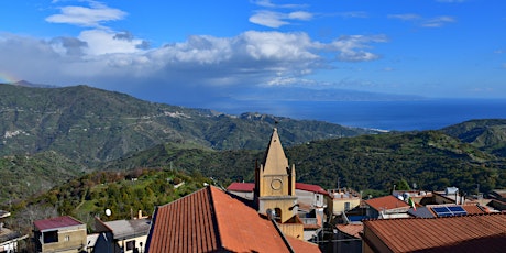 Immagine principale di pranzo a metro 0 e tour nel borgo più piccolo della Sicilia 