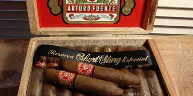 Image principale de Cigar & Spirits: Welcome to Hemingway Havana Night!