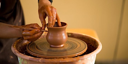 Two Day Pottery Wheel Weekend Workshop with Kelsey  primärbild