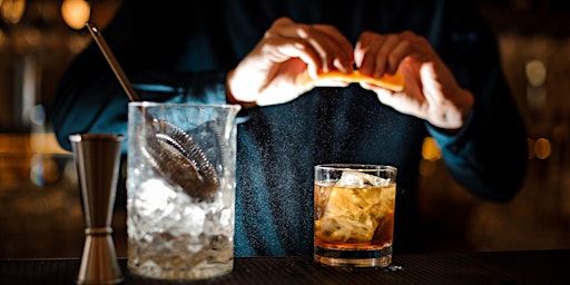 Hauptbild für Cocktail Classics: Old Fashioned Fridays at Costa Bar
