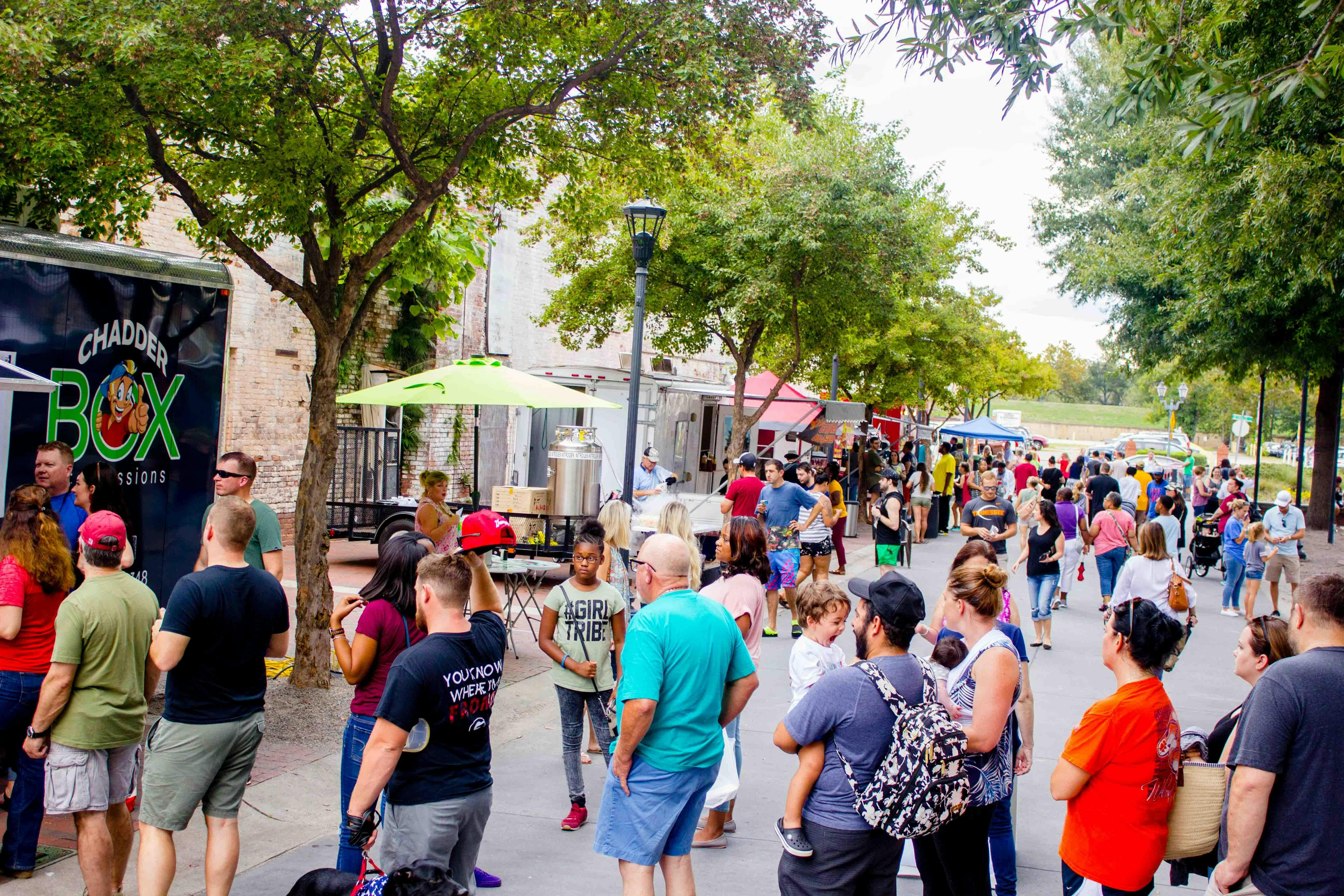 Second Annual Pooler Food Truck Festival Draws Huge Crowds