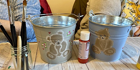 Children’s Paint a Teddy on a Bucket Summer Holiday Workshop  primärbild