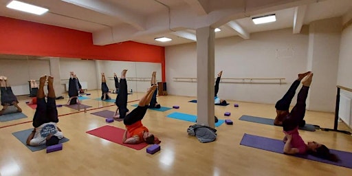Hauptbild für Yoga and Meditation for Strength and Mindfulness