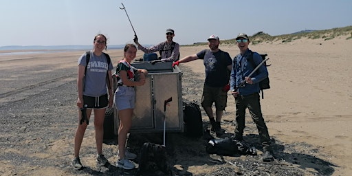 Bay Beach Clean / Traeth y Bae yn lân primary image