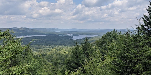 Imagem principal de Adirondack Mountains Weekend Yoga Retreat: Dogs Welcome!