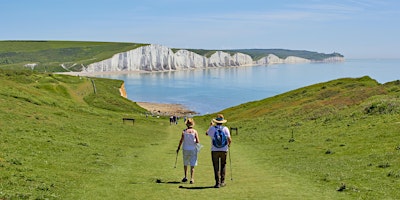 Imagem principal de Creative Writing Break - ‘Fields and Walking’