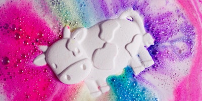 Imagen principal de Planes y eventos en Lush Bilbao: Crea tu propia bomba Toby´´s Magic Cow