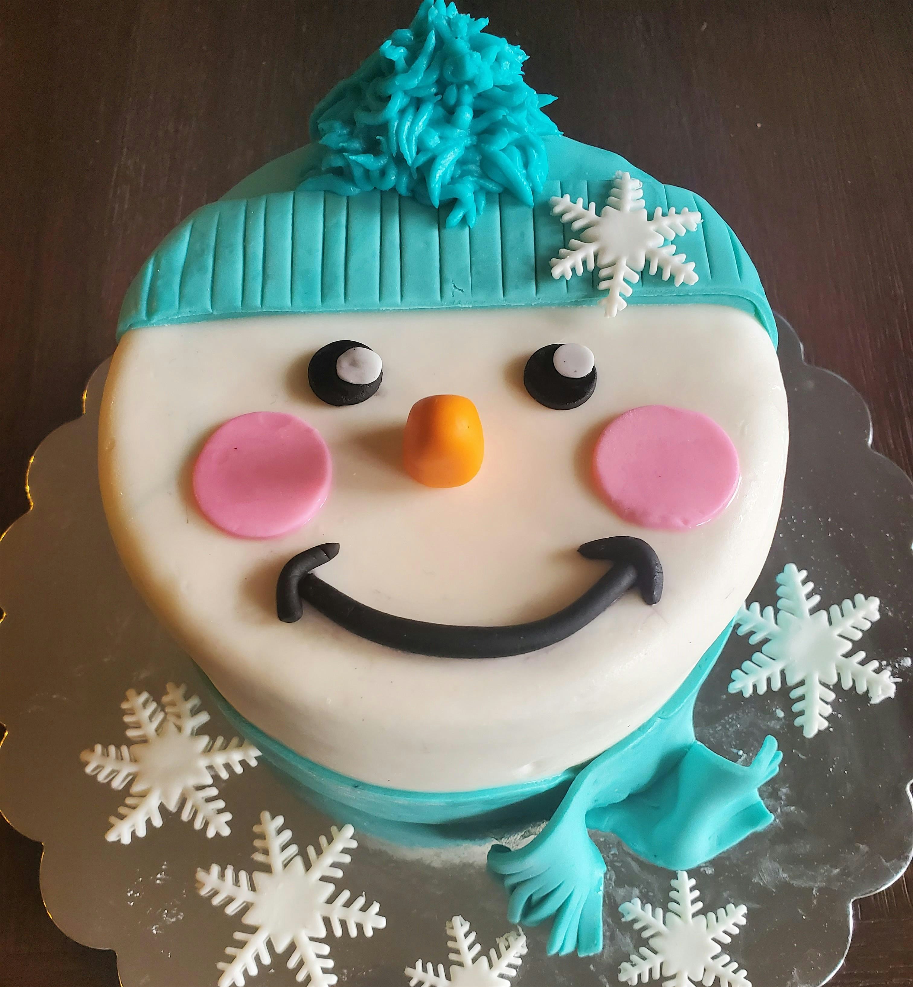 Tweens & Teens Snowman Cake Decorating Class with Fondant
