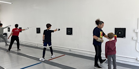 Beginner Adult Fencing Classes - Epee & Foil