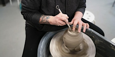 Immagine principale di 6 week Saturday morning beginners pottery course 
