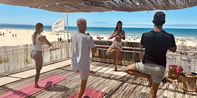 Immagine principale di Yoga on the beach - Hatha-Vinyasa class in Caparica 