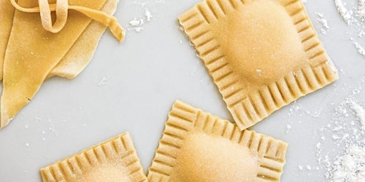 Image principale de Homemade Fettuccine, Ravioli & Tortellini ( 2 of Vince's Sauces Included )