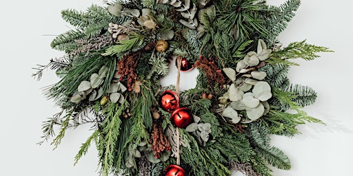 Made by You! Christmas Wreaths primary image