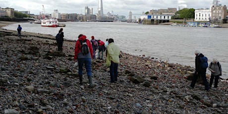 Hauptbild für Foreshore Archaeology Guided Walk: Rotherhithe