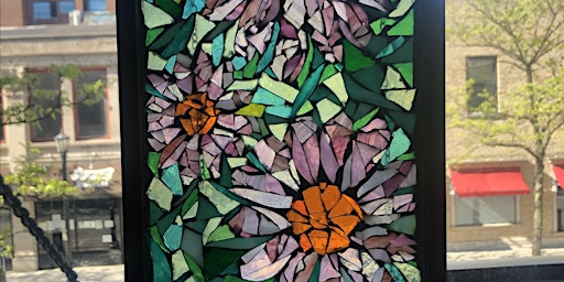 Hauptbild für One Day Mosaics with Courtney McCloskey