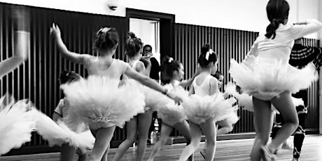 Hauptbild für Kids Ballet ( 6 and over )