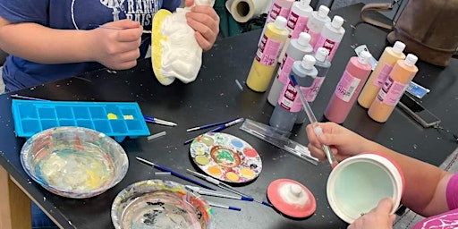 Immagine principale di Friday Fun Night: Pottery Painting with Pals 