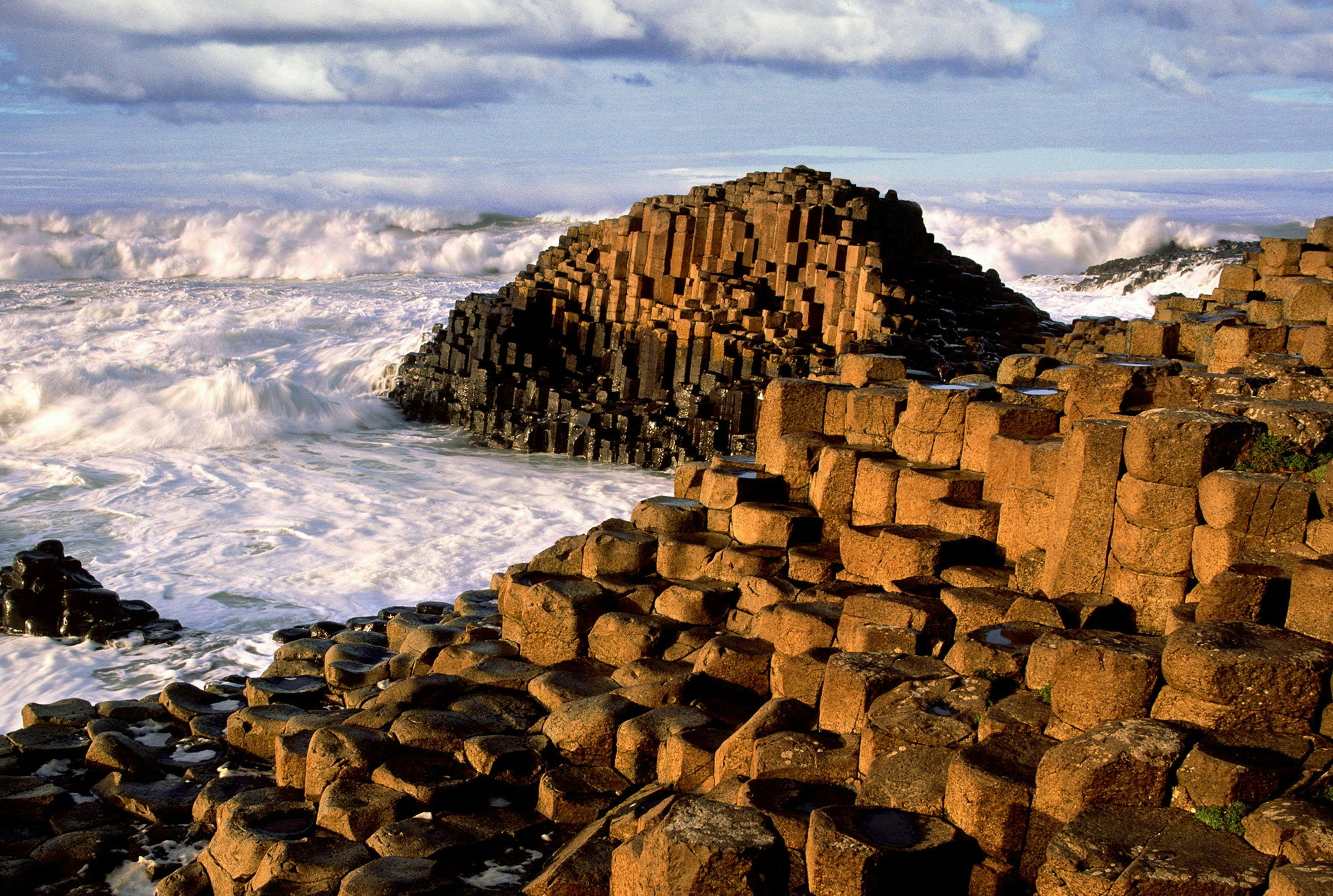 Giant's Causeway and Carrick-a-Rede Rope Bridge from Dublin (Jan20-Apr20)