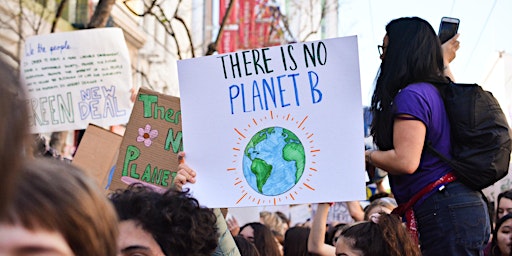 Image principale de Conversation: It's Not Easy Being Green - Theology and the Climate Crisis