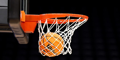 Primaire afbeelding van Thursday May 9 Basketball 18+ (all levels)
