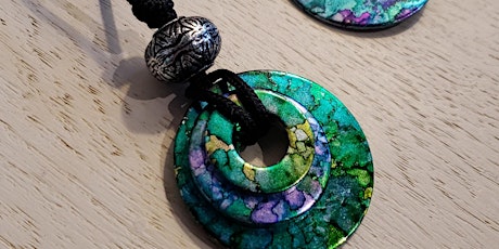 Maker Monday: Alcohol Ink Washer Necklaces primary image
