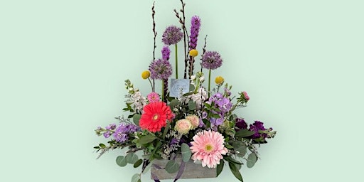 Primaire afbeelding van Floral Arranging Class - Beyond the Basics!