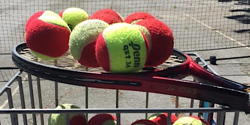 Imagen principal de Let Your Little One Explore Tennis!