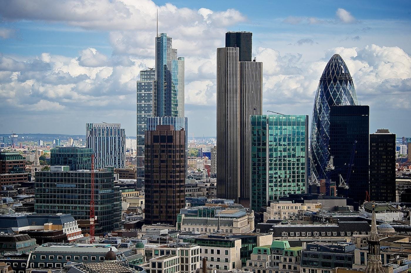 The business centre of london is. Лондон Сити. Лондон финансовый центр. Лондон бизнес центр.