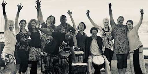 Imagem principal de WEST AFRICAN DANCE w/ Live Drumming! with NABY BANGOURA ~ Sunday Mornings