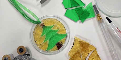 Imagen principal de Mosaic Christmas tree decoration/suncatcher workshop