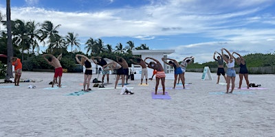 Immagine principale di Sunset Yoga - Muscle Beach South Beach 