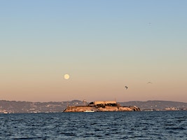 Hauptbild für Ugly Sweater & Full Moon December 2024- Sail on San Francisco Bay