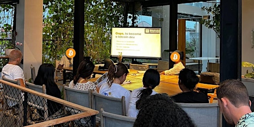 Sunset and Bitcoin Bali  primärbild