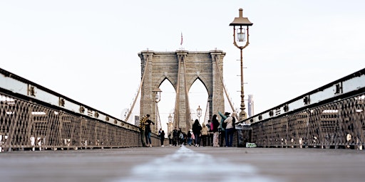 Imagem principal do evento "The Real New York": DUMBO at Dusk