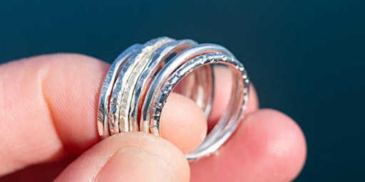 Imagen principal de Intro to silversmithing – Stacking Rings Workshop