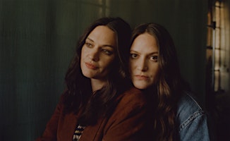 Imagen principal de The Staves - MOVED TO THE OLD CHURCH