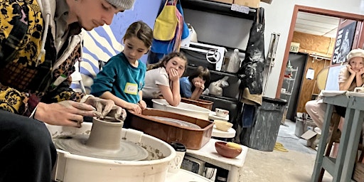 Imagem principal de Easter Break Kids Pottery Camp (April 1st - April 4th)!