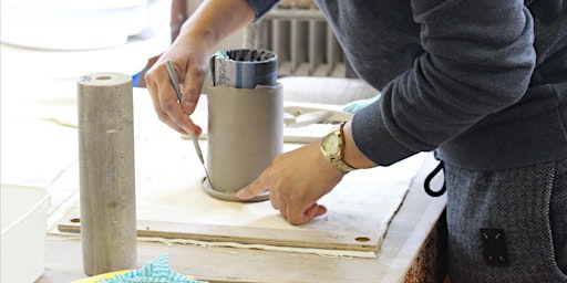 Primaire afbeelding van Tableware Series - Jug | Pottery Workshop w/ Siriporn Falcon-Grey