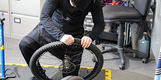 Feeling Deflated?  - Puncture Repair Bicycle Maintenance Class  primärbild