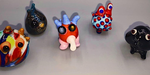 Hauptbild für Intro to Beads: Friendly Glass Monsters with Maria Aroche