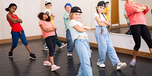 Imagem principal de FREE Bollywood Fusion Dance Class @ Westmead Progress Hall for ages 8 -13y