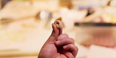 Hauptbild für MANI IN PASTA - TORTELLINI