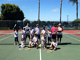 Smash into Summer: Join the Fun at Our High-Energy Tennis Adventure!  primärbild